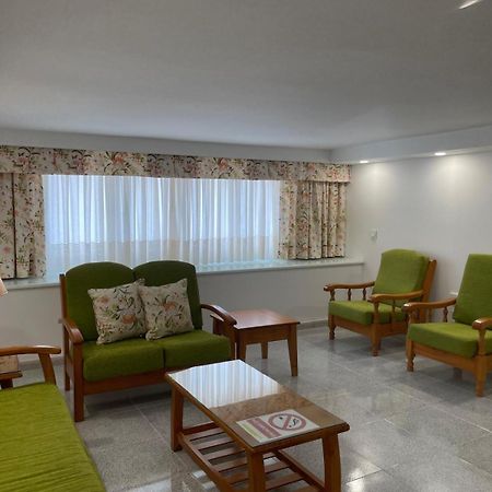 Emycanarias Holiday Homes Vecindario เบซินดาริโอ ภายนอก รูปภาพ