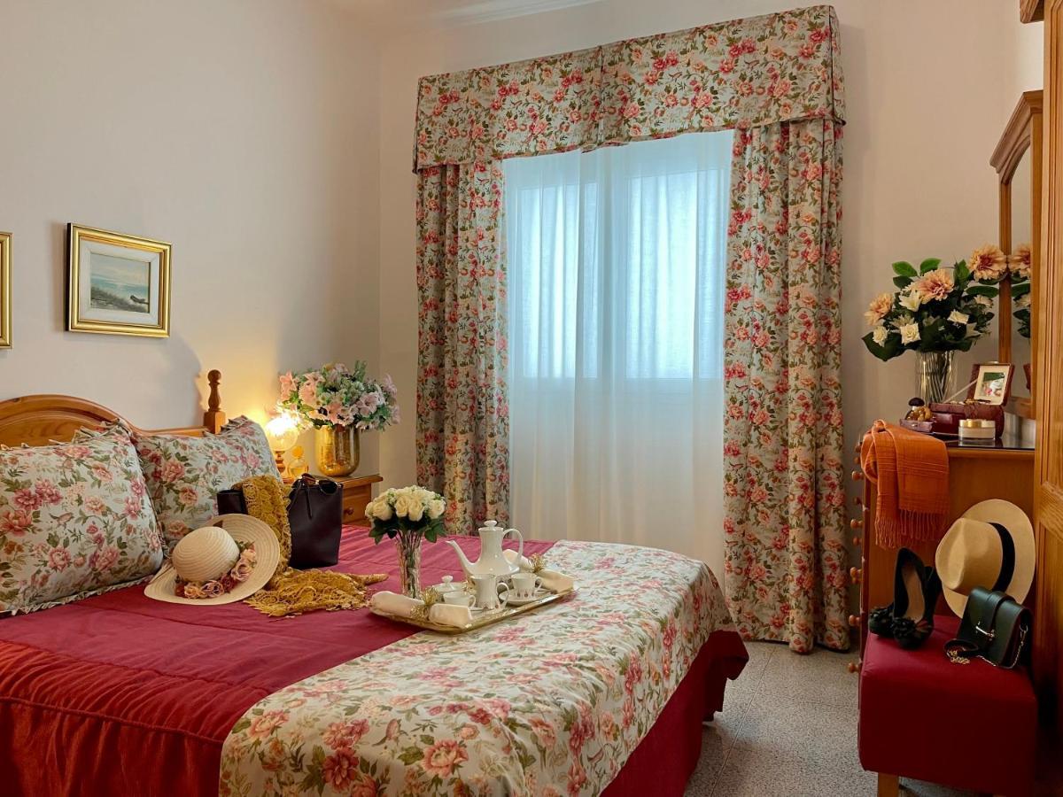 Emycanarias Holiday Homes Vecindario เบซินดาริโอ ภายนอก รูปภาพ
