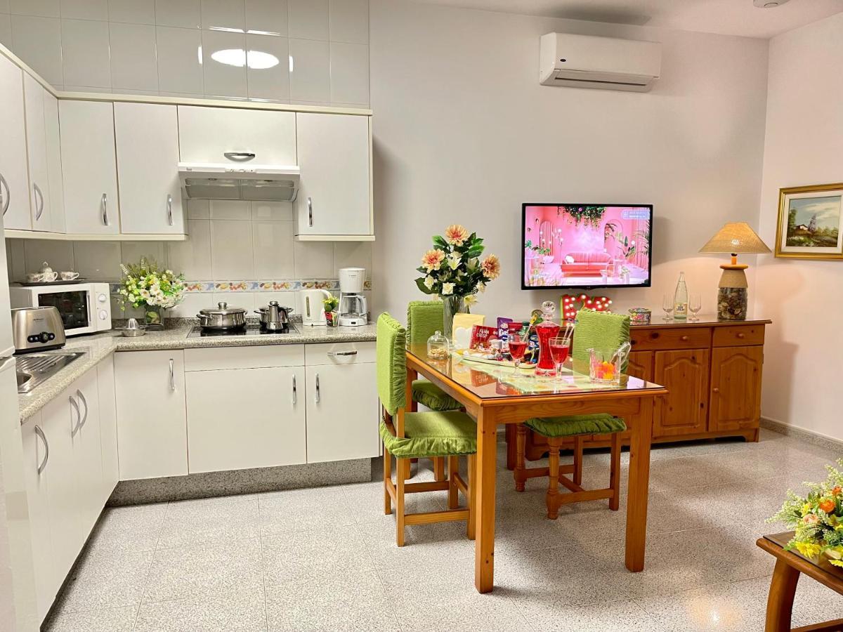 Emycanarias Holiday Homes Vecindario เบซินดาริโอ ภายนอก รูปภาพ