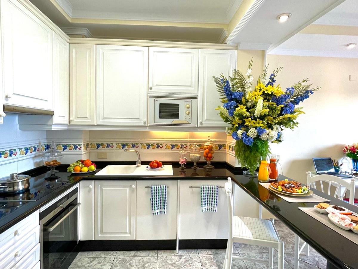 Emycanarias Holiday Homes Vecindario เบซินดาริโอ ภายนอก รูปภาพ