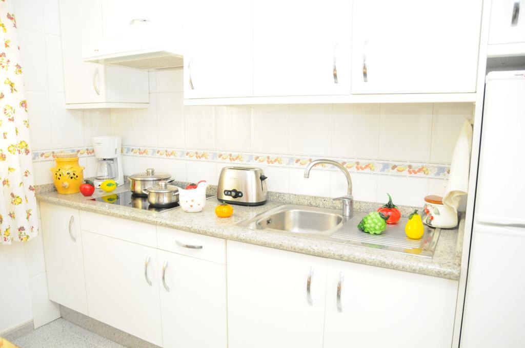 Emycanarias Holiday Homes Vecindario เบซินดาริโอ ภายนอก รูปภาพ