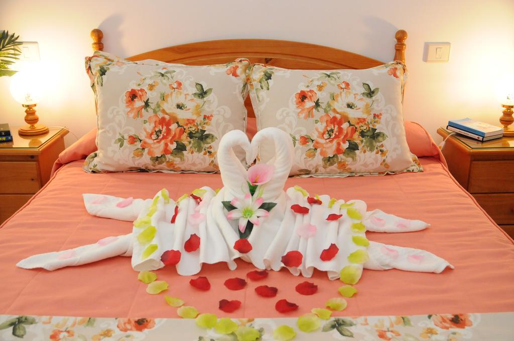 Emycanarias Holiday Homes Vecindario เบซินดาริโอ ภายนอก รูปภาพ