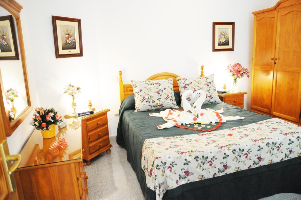 Emycanarias Holiday Homes Vecindario เบซินดาริโอ ภายนอก รูปภาพ