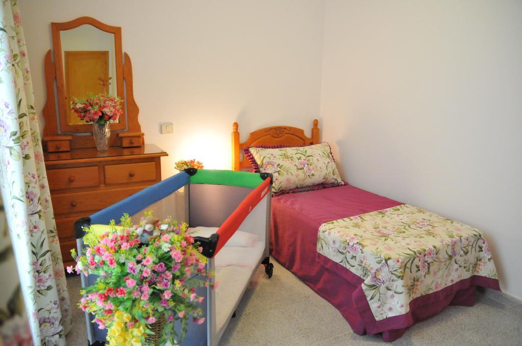 Emycanarias Holiday Homes Vecindario เบซินดาริโอ ห้อง รูปภาพ